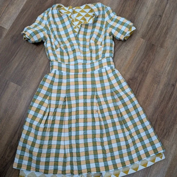 Geometric Mini Dress Circle Skirt Short Sleeve Fit Flare - Picture 4 of 16